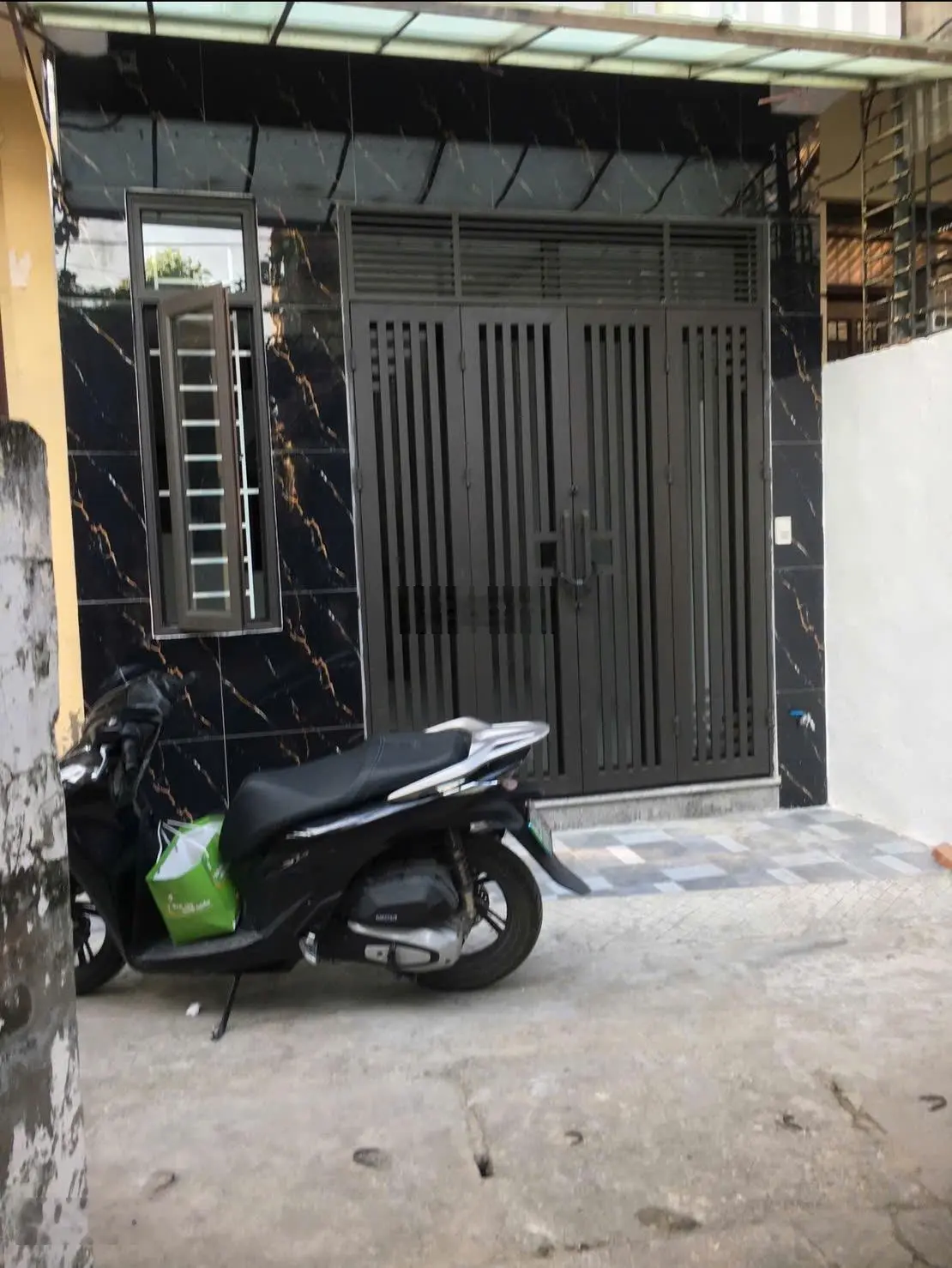 100m ra vòng xuyến Lê Trọng Tấn, 41m2-6,5tỷ=150tr/m2. SĐCC - TT chuẩn 100%. Thương lượng thoải mái