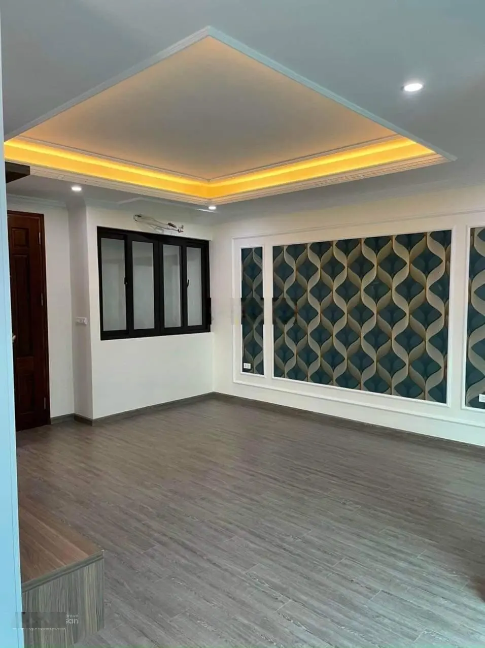Lạc Long Quân, Tây Hồ, P.Lô 90m2, Mt 5m, 5T, gara Ô tô, KD, VP, gần hồ Tây, nhỉnh 24 tỷ. 0988424386