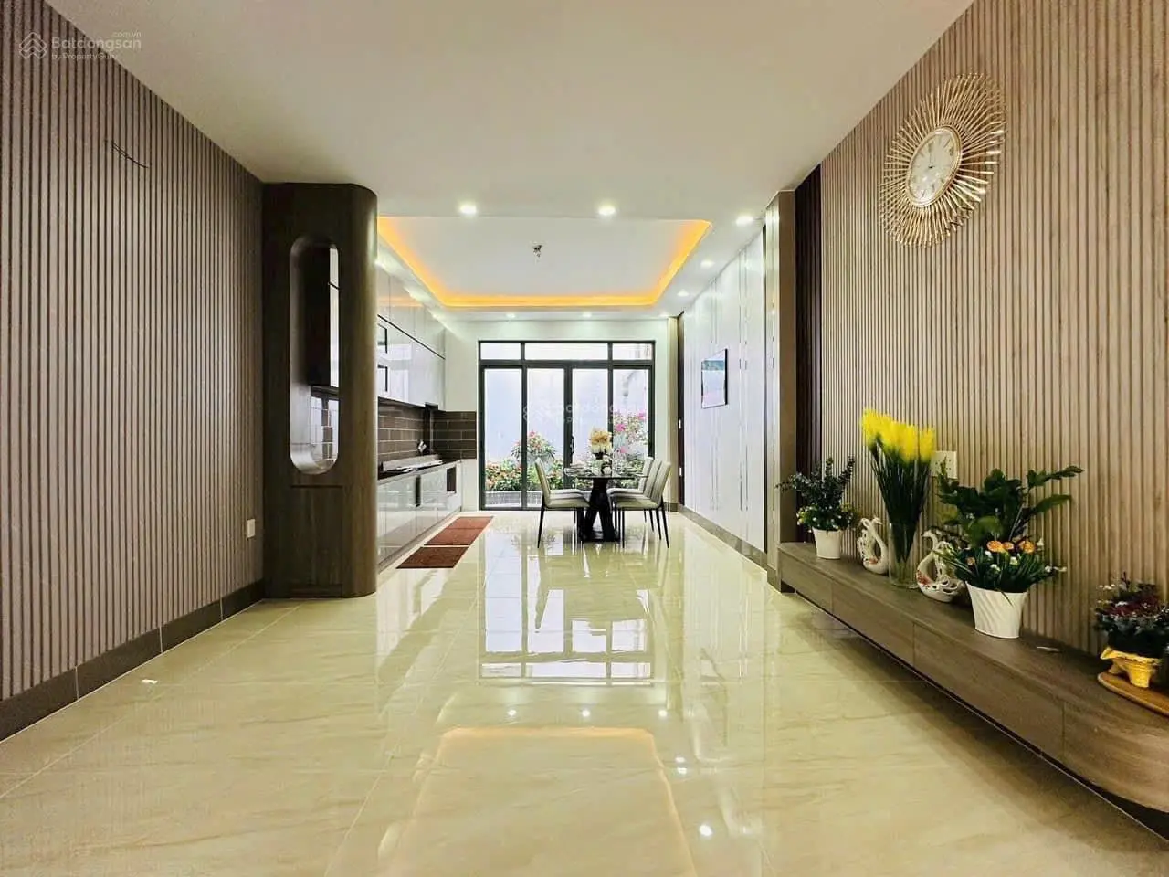 NHÀ MỚI - CHỈ XÁCH VALI VÀO Ở - TRUNG TÂM TÊN LỬA VIP 10,5 tỉ