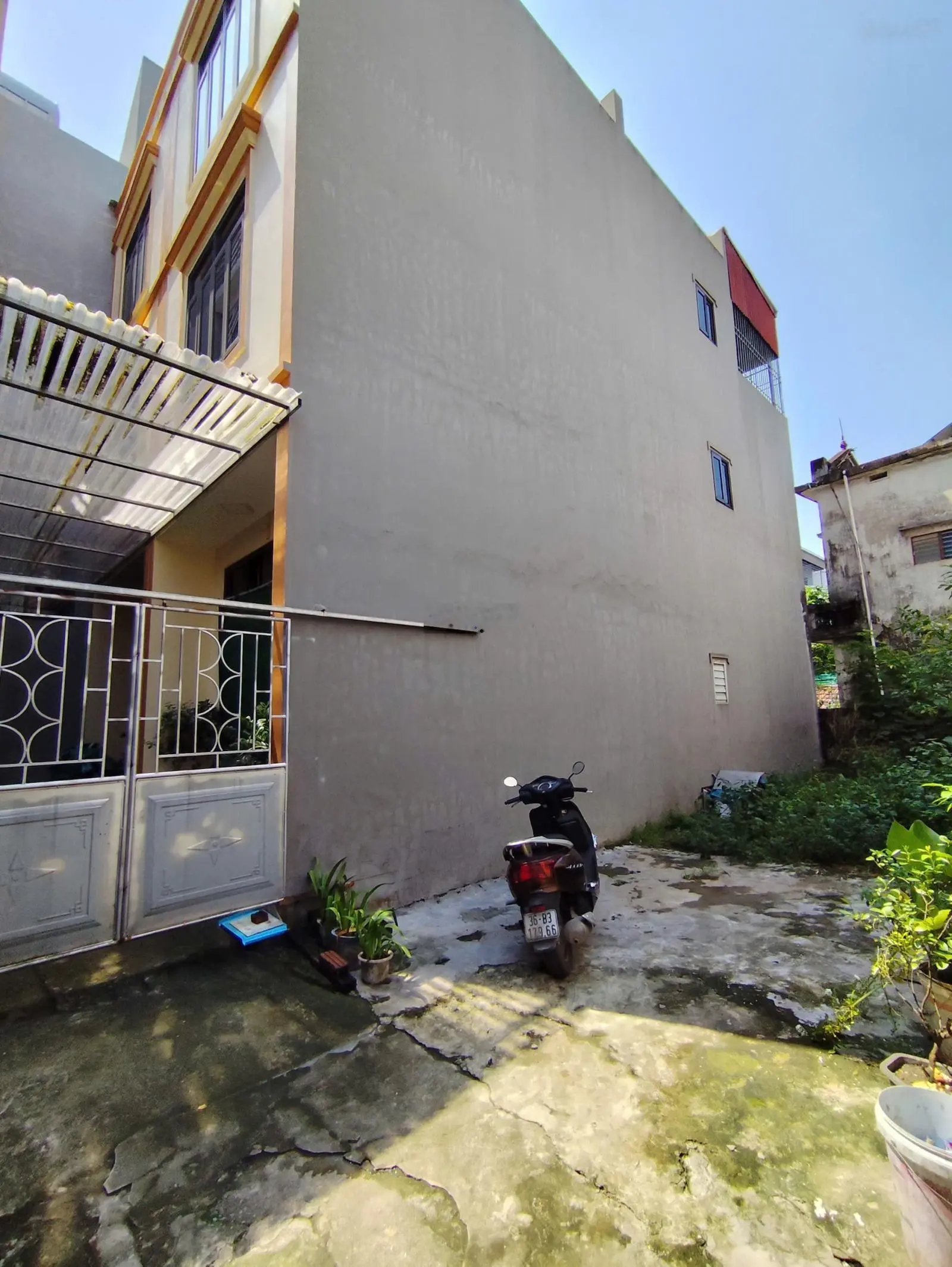 Bán 50m2 Đất ngõ 1175 Quang Trung Yên Nghĩa Bến xe Tàu điện Giá Nét 3.5 tỷ bao tên Lh 0978 939 ***