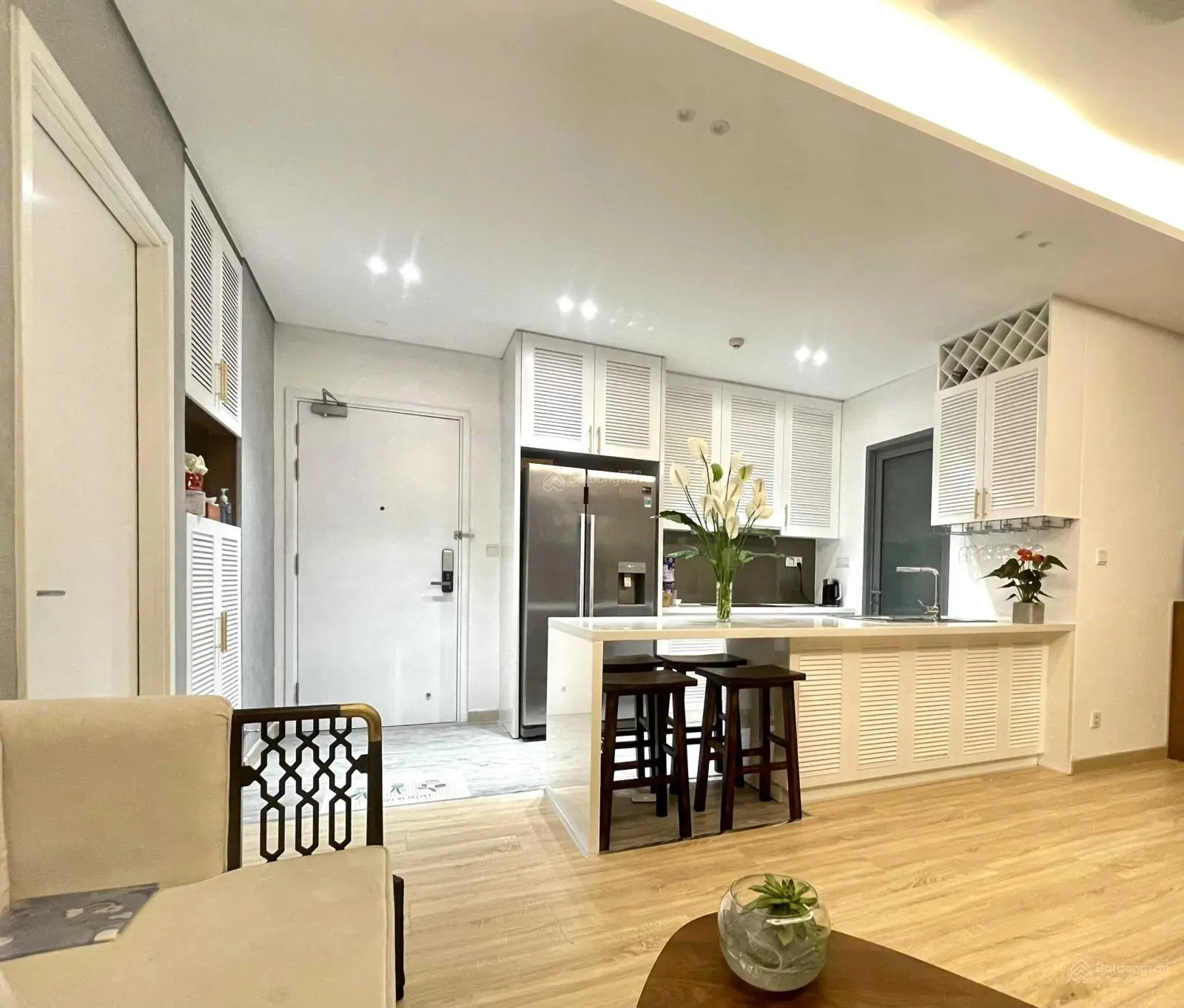 (Giá tốt) Căn hộ 2PN tầng thấp view trọn vẹn 3 hồ bơi, công viên nước Đảo Kim Cương Quận 2