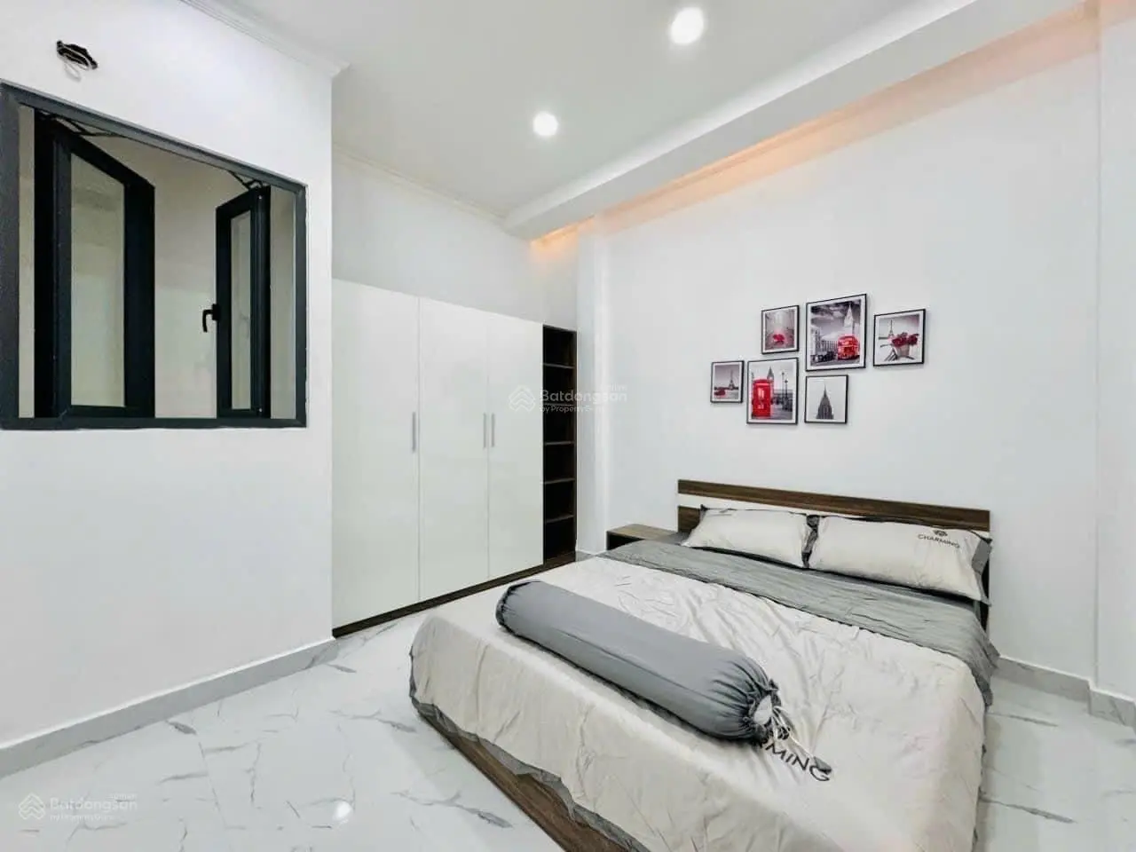 Bán gấp căn nhà phố đẹp đường Thích Quảng Đức, P5, quận Phú Nhuận, 40,4m2 2T400
