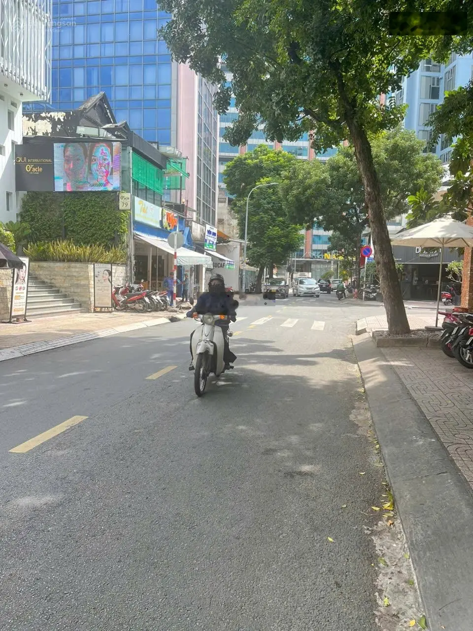 Bán nhà mặt tiền Giải Phóng P4 Tân Bình, DT: 5x15m, hầm 7 tầng thang máy, giá 21,5tỷ, LH 0901 311 ***