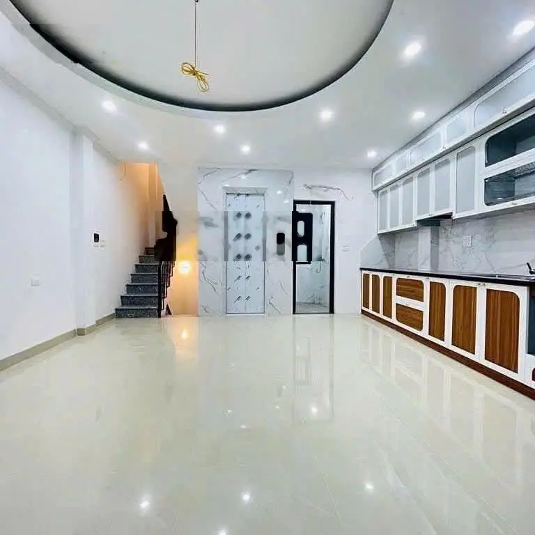 Nhà mặt ngõ Kim Mã, 9 tỷ, 7 tầng thang máy, DT sổ 34.2m2 (Ba Đình)