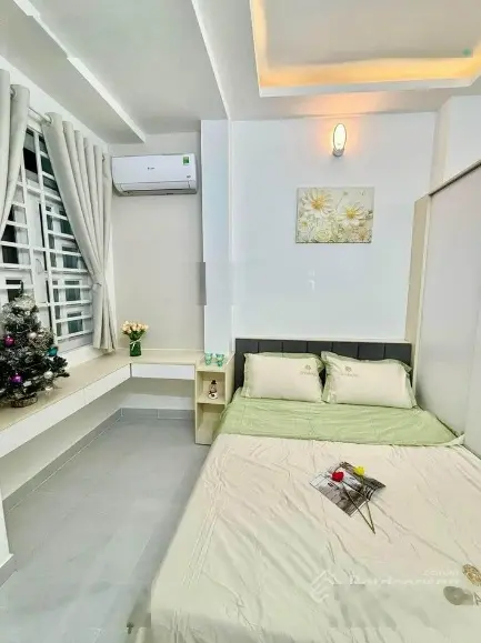 Nhà chính chủ 2 lầu 4 phòng đường 7m thông thoáng DT 30m2 full thổ cư - ở ngay