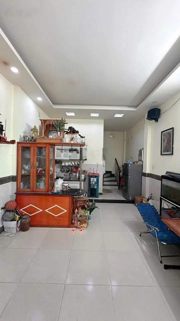 Bán gấp nhà MT xe hơi đường T8, Tây Thạnh 3 Lầu và ST 4x8 4ty1 còn TL