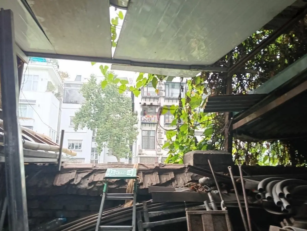 MP Âu Cơ 300m2, 1 tầng, MT 9,3m. Ô tô tránh, KD tốt. 65 tỷ