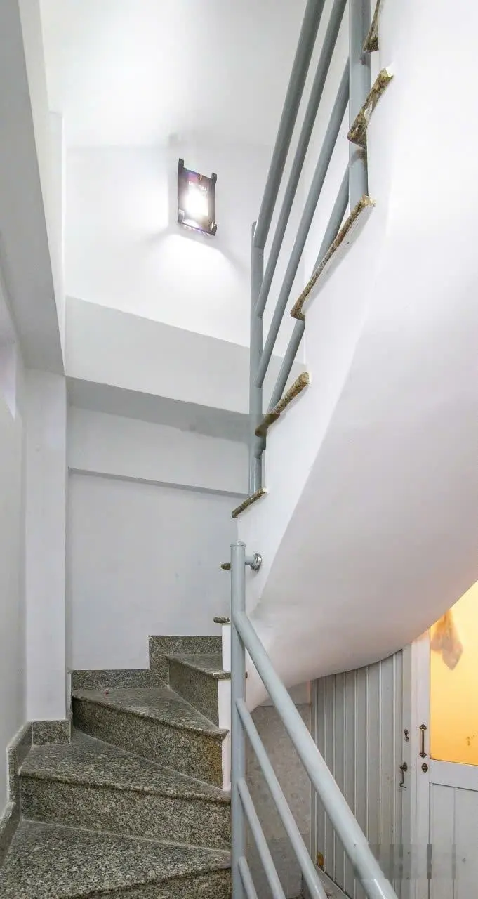 Siêu hiếm nhà trung tâm quận 1 hẻm xe hơi 3 tầng 45m2 giá chỉ 4,2 tỷ ở sướng kinh doanh đỉnh