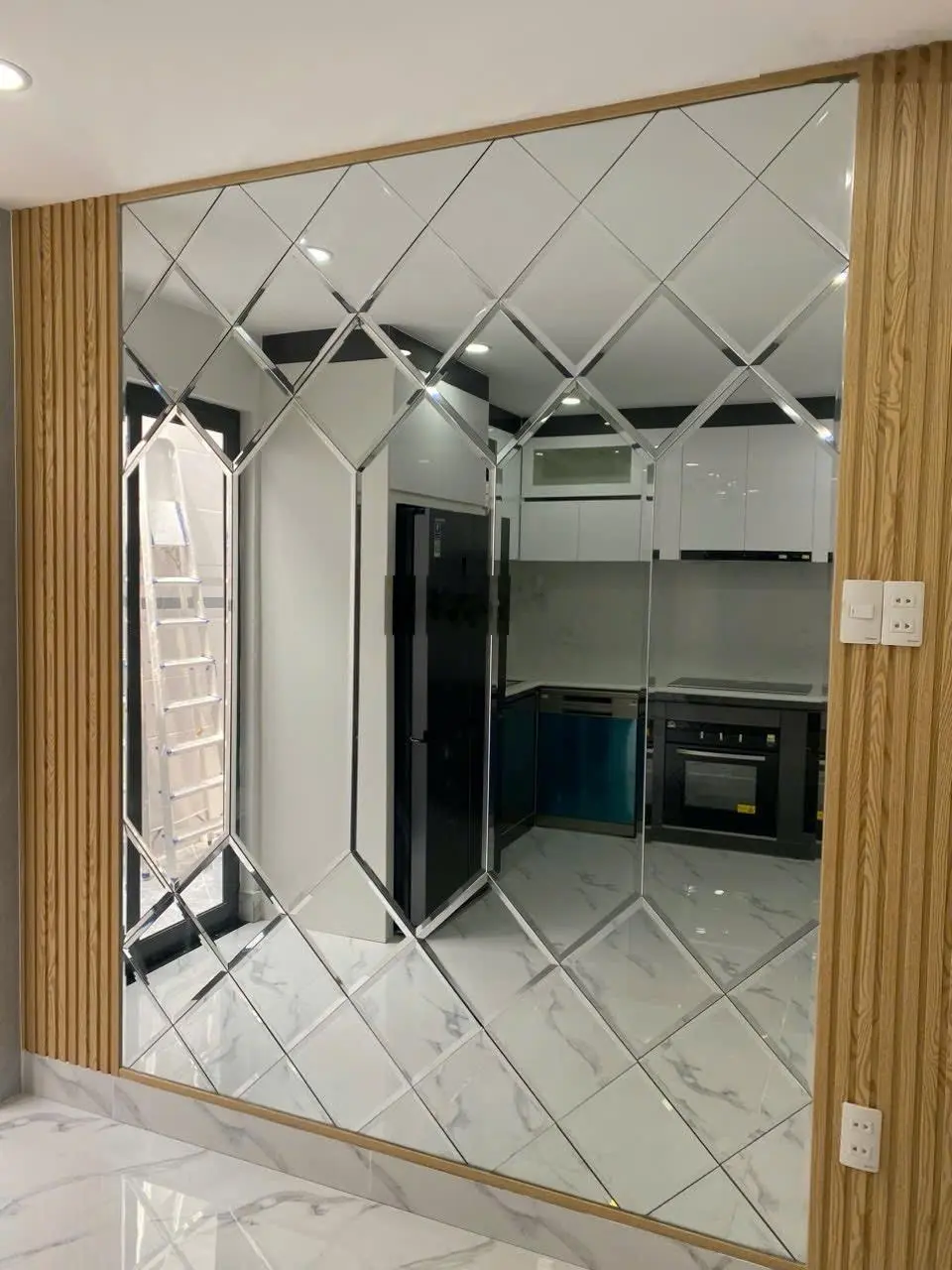 Bán Nhà Mặt Phố 5 Tầng 72m2 P.Tân Hưng, Quận 7, mới đẹp 100%. Đường rộng 16M, giá sốc 13,5 tỷ