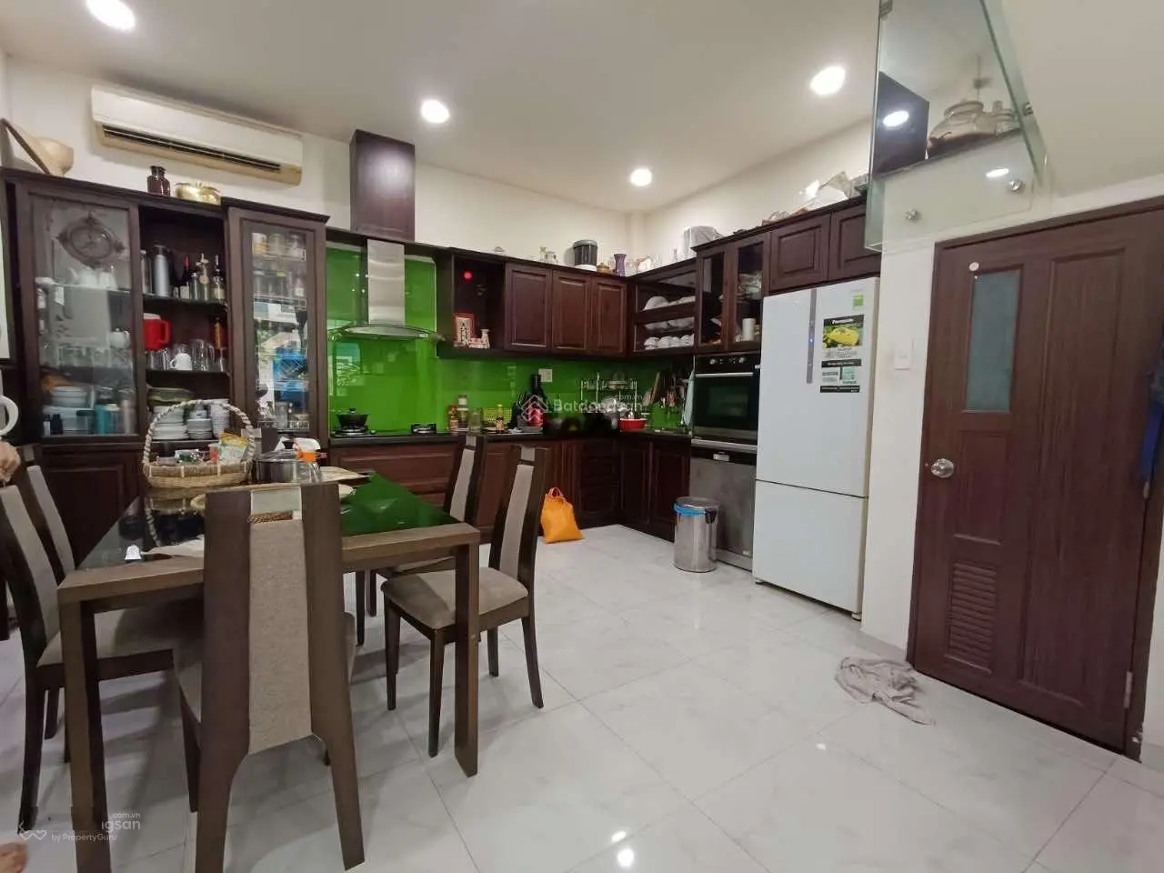 Chủ định cư bán nhà 4 tầng, xe hơi đỗ cửa, khu vip Cao Thắng quận 10, chỉ nhỉnh 13 tỷ