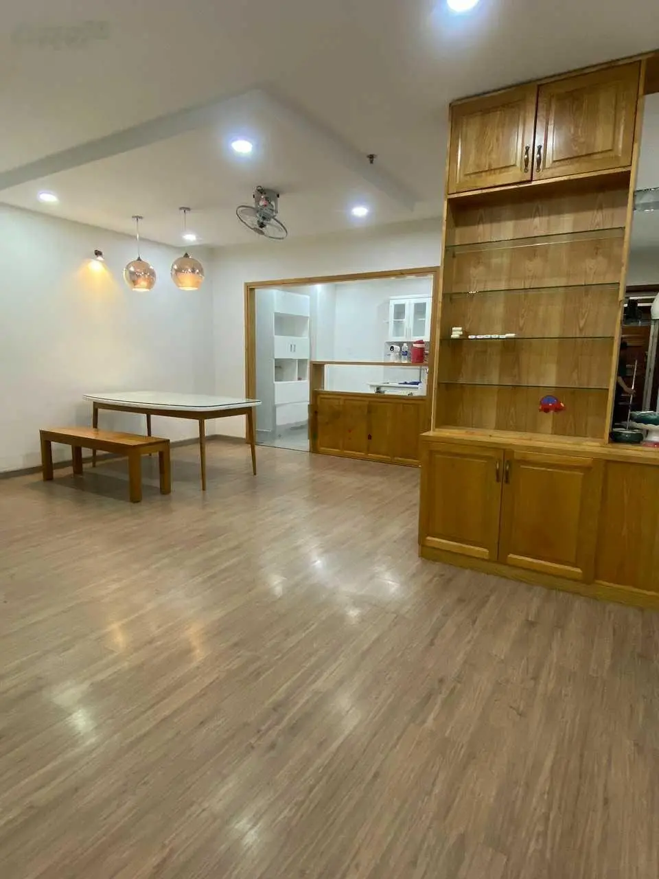 Bán căn hộ Giai Việt số 854 Tạ Quang Bửu P5 Q8, DT 150m2, 3PN, 2WC, NT cao cấp, giá 4.8 tỷ sổ hồng