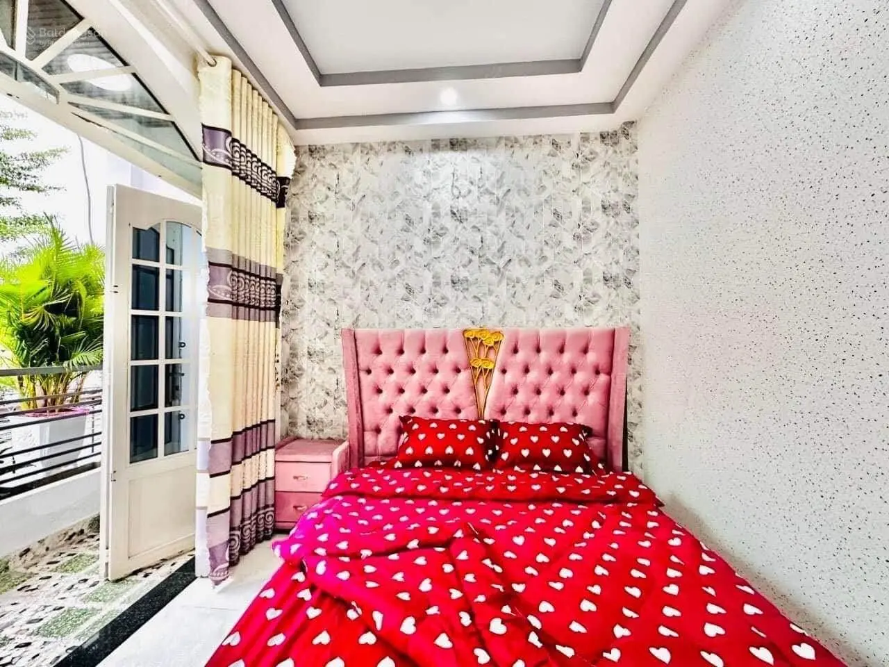 Định cư Úc cần bán gấp nhà ngay MT Huỳnh Tịnh Của, Võ Thị Sáu, Q3, 42.8m2, 1T 1L, SHR