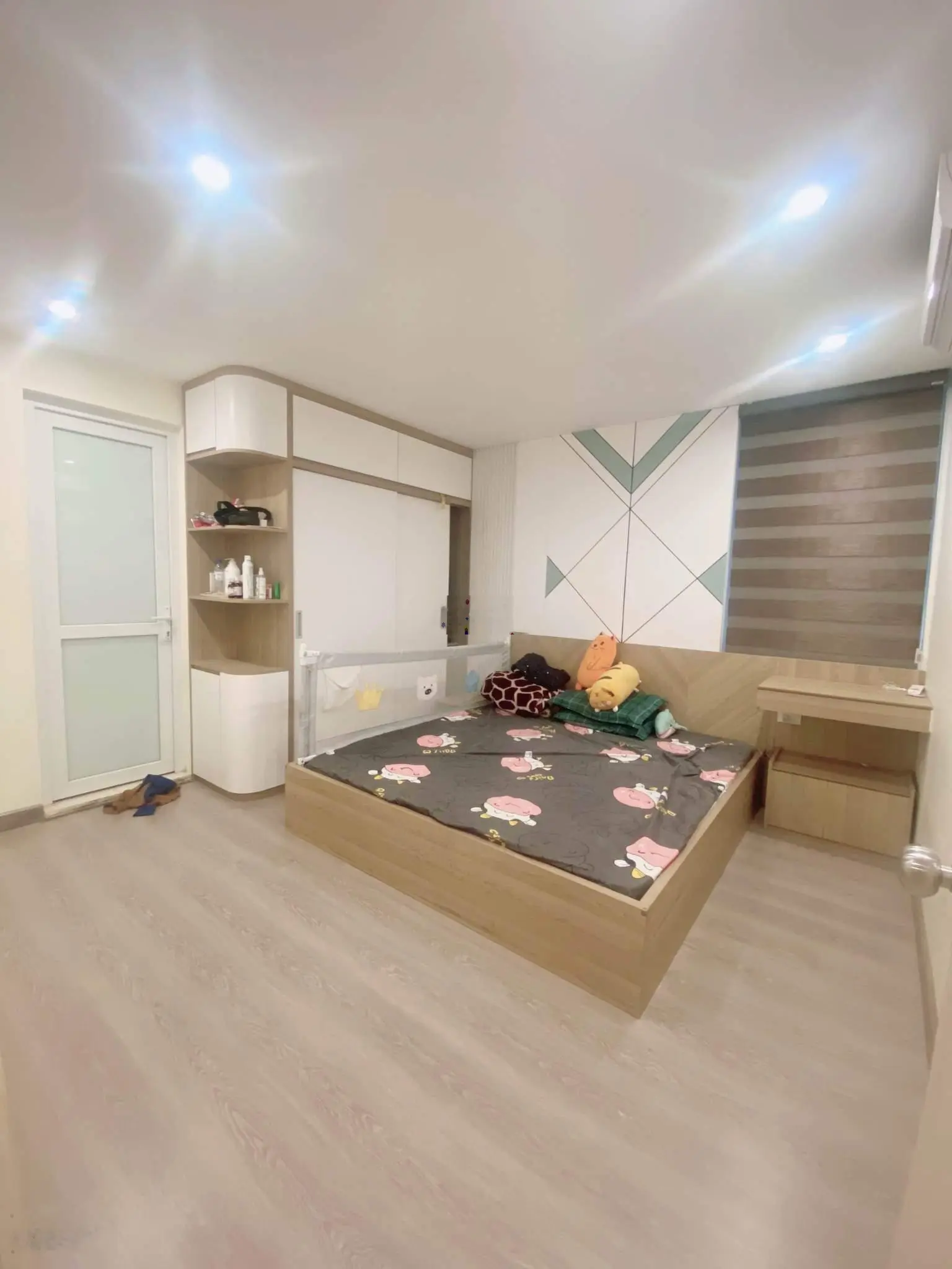 Bán căn hộ góc CT2A full nội thất căn góc giá chỉ 2,x tỷ LH: 0961 701 ***