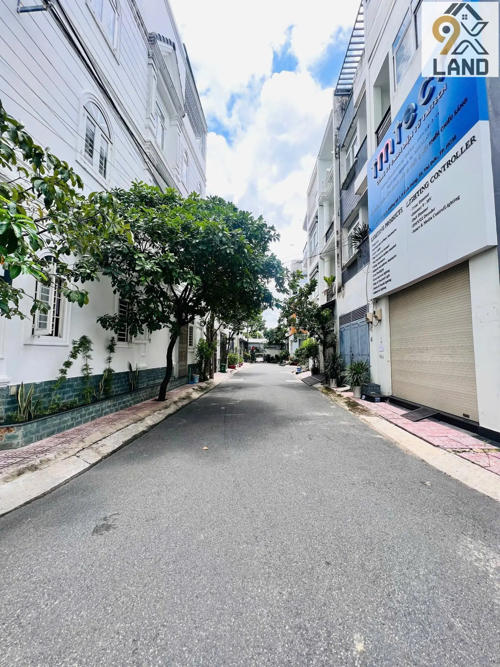 Bán gấp nhà 3 tầng - xây kiên cố - gần hoàng diệu 2 - đường 7m - khu dân cư an ninh - sổ hồng riêng