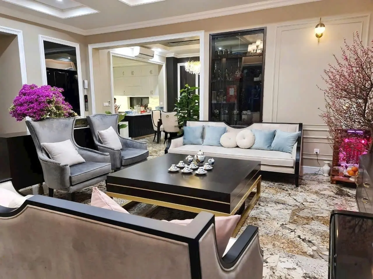 Bán biệt thự đơn lập 5PN, 6WC, 270m2, 15x18, full nội thất gần ngay Đ. Liên Phường, Phước Long B