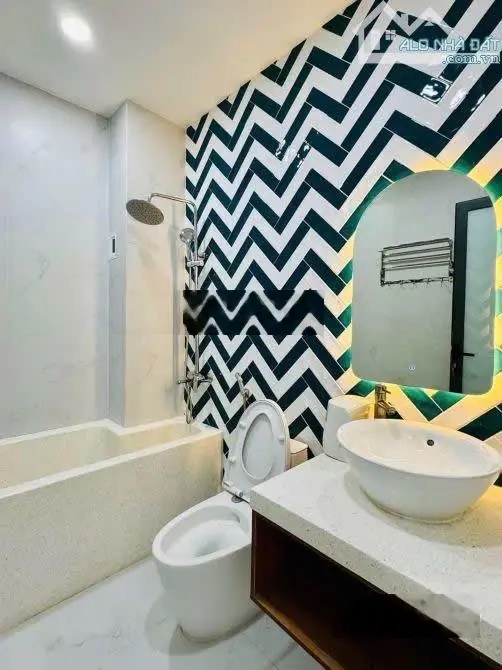Nhà giá siêu hời cho khách nào thiện chí chốt ngayđườngNguyễn Phúc Nguyên,Phường 5,Quận 3 Giá3tỷ250
