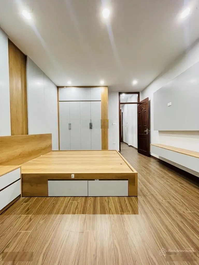 Nhà Vũ Tông Phan ô tô đỗ cửa - lô góc chói sáng 52m2 x 5 tầng x 9.2 tỷ