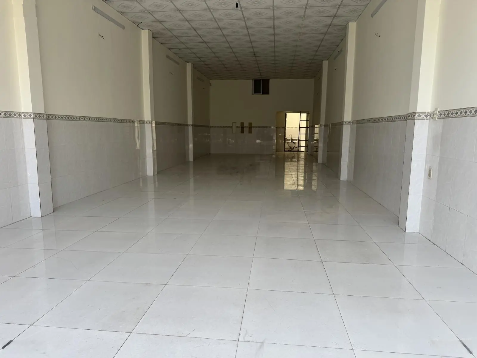 Bán gấp nhà đường D22 khu Việt Sing giá rẻ hơn căn kế bên 1 tỷ