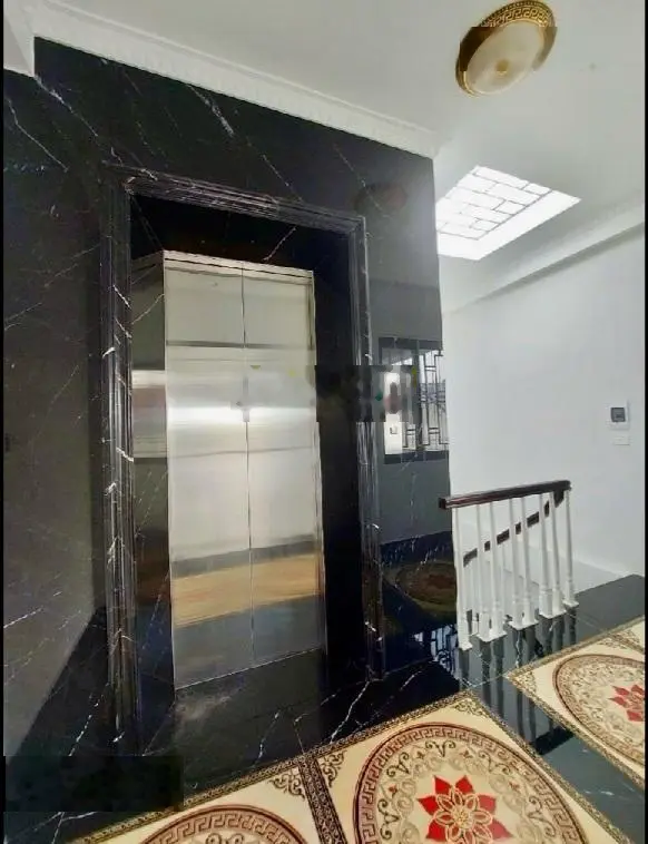 80m2/5t/5mt/12.5 tỷ / ngô gia tự / ô tô chánh/ lô góc kinh doanh/ thang máy