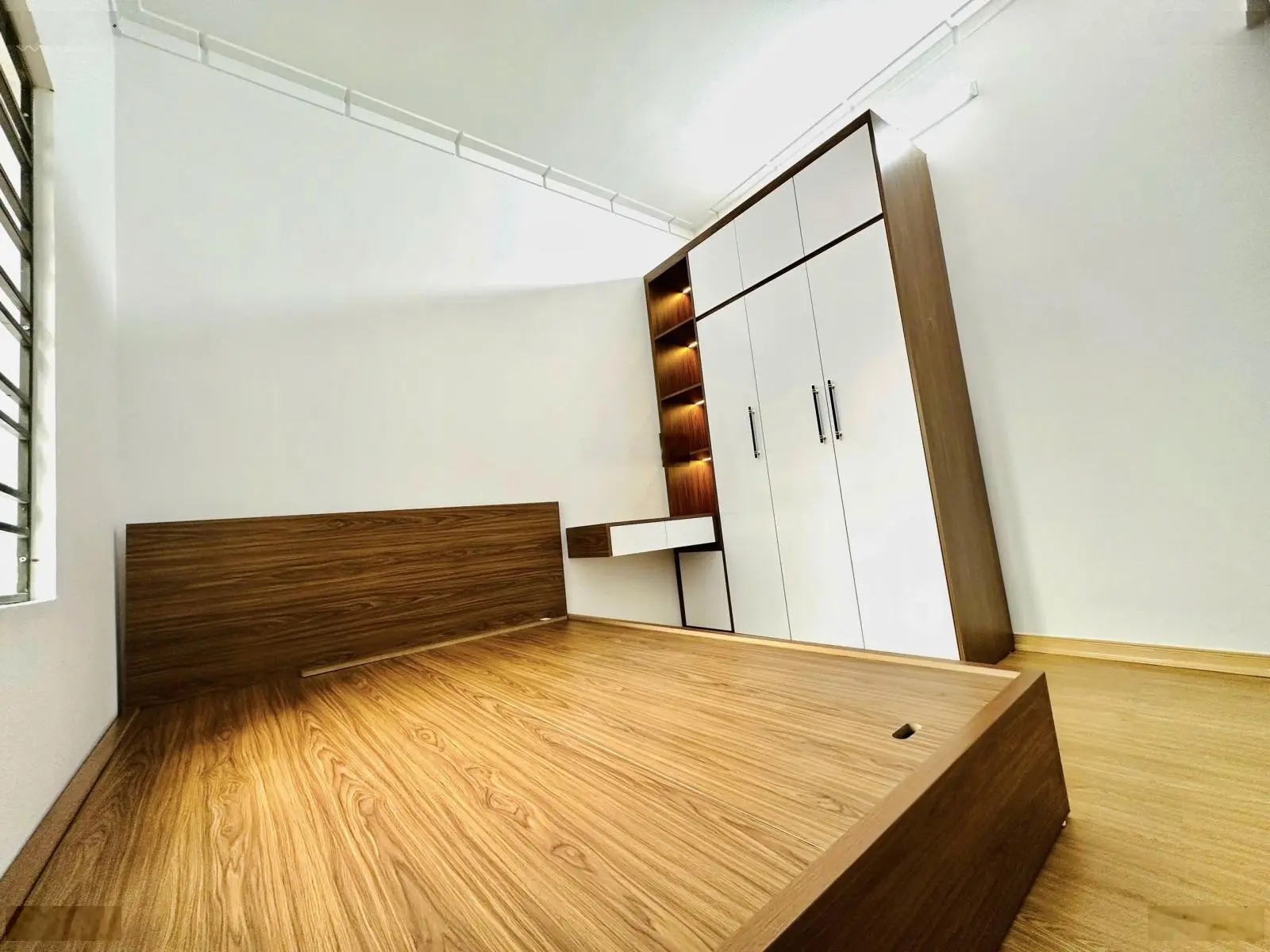 Bán Nhà 4 Tầng đỗ cửa Thiên lôi - Vĩnh Niệm - Lê Chân .44m2 x 4 tầng