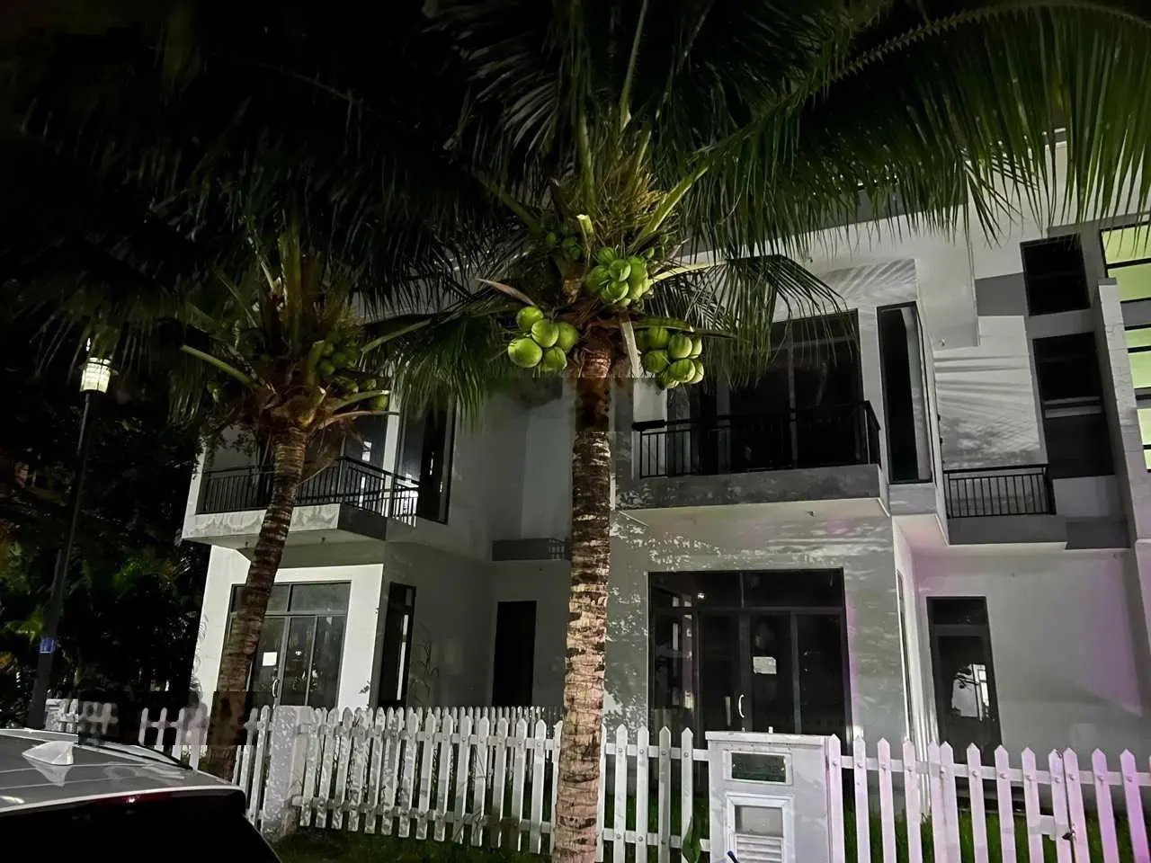 Bán gấp biệt thự và nhà phố Bella Villa thị trấn Đức Hòa - Long An 5x15 và 8x16m, giá 2tỷ150 SHR