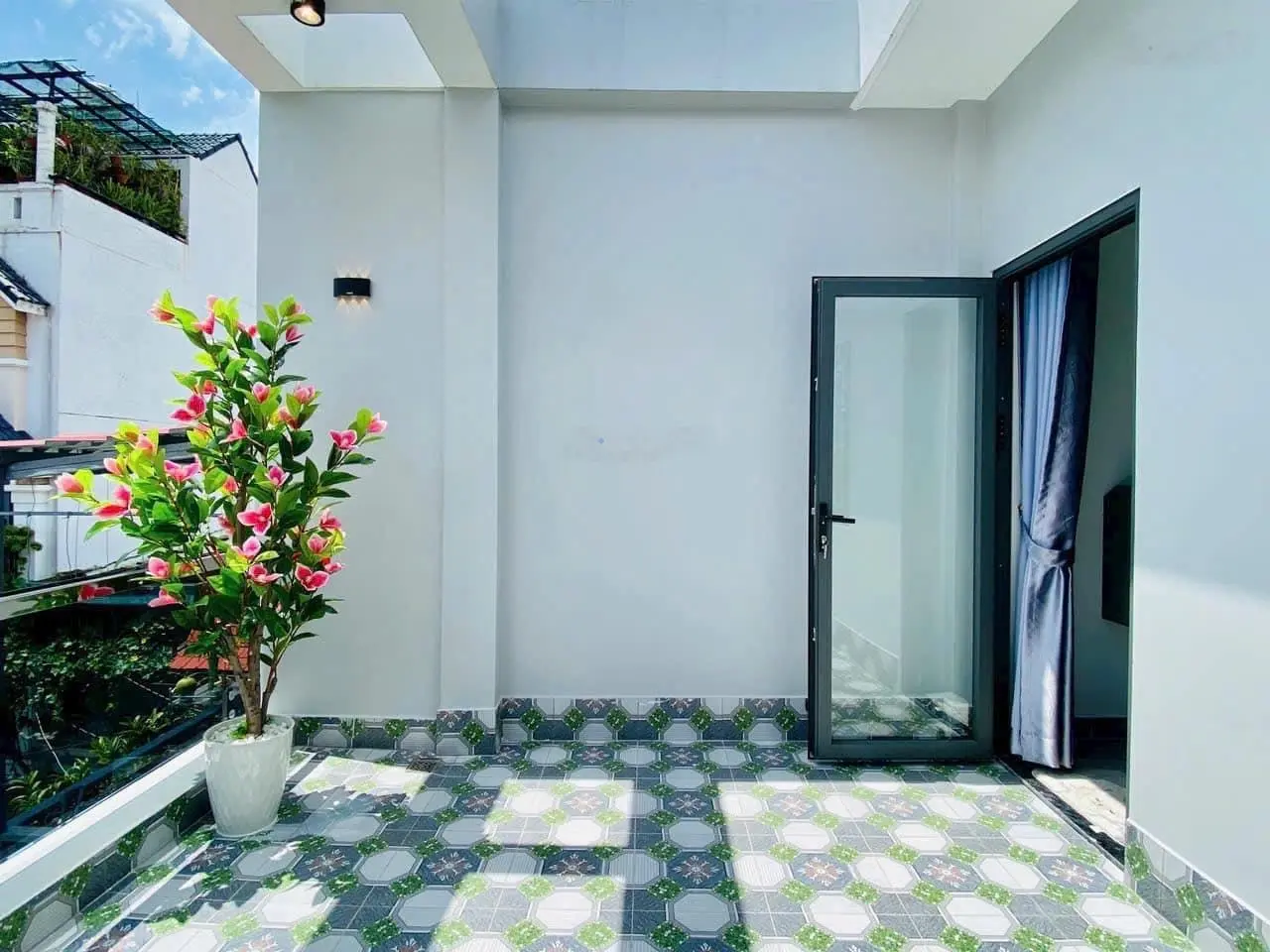 Chủ kẹt tiền bán nhà Đ Nguyễn Trãi P7 Q5.DT 70,2m2/3tỷ26. Gần chợ An Đông đang cho thuê 28 triệu/th