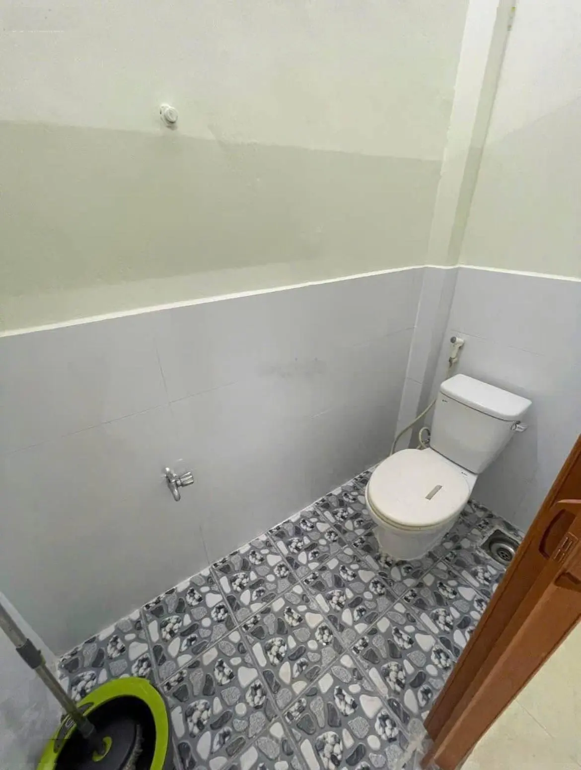 Bán Nhà 2 Mặt Tiền Hẻm Xe Hơi, Có Sổ Riêng, Giá Sập Nóc 1TỶ800triệu