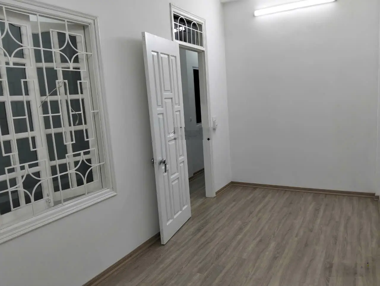 Cần bán nhà riêng tại ngõ 71 Tân Ấp, 41m2, 4 tầng, ngõ thông các phố, giá 6.79 tỷ. LH: 0826 218 ***