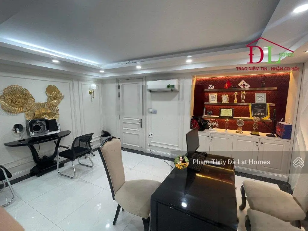 Bán căn nhà phố 7 tầng, mặt tiền Hai Bà Trưng, Đà Lạt, vị trí kinh doanh đắc địa