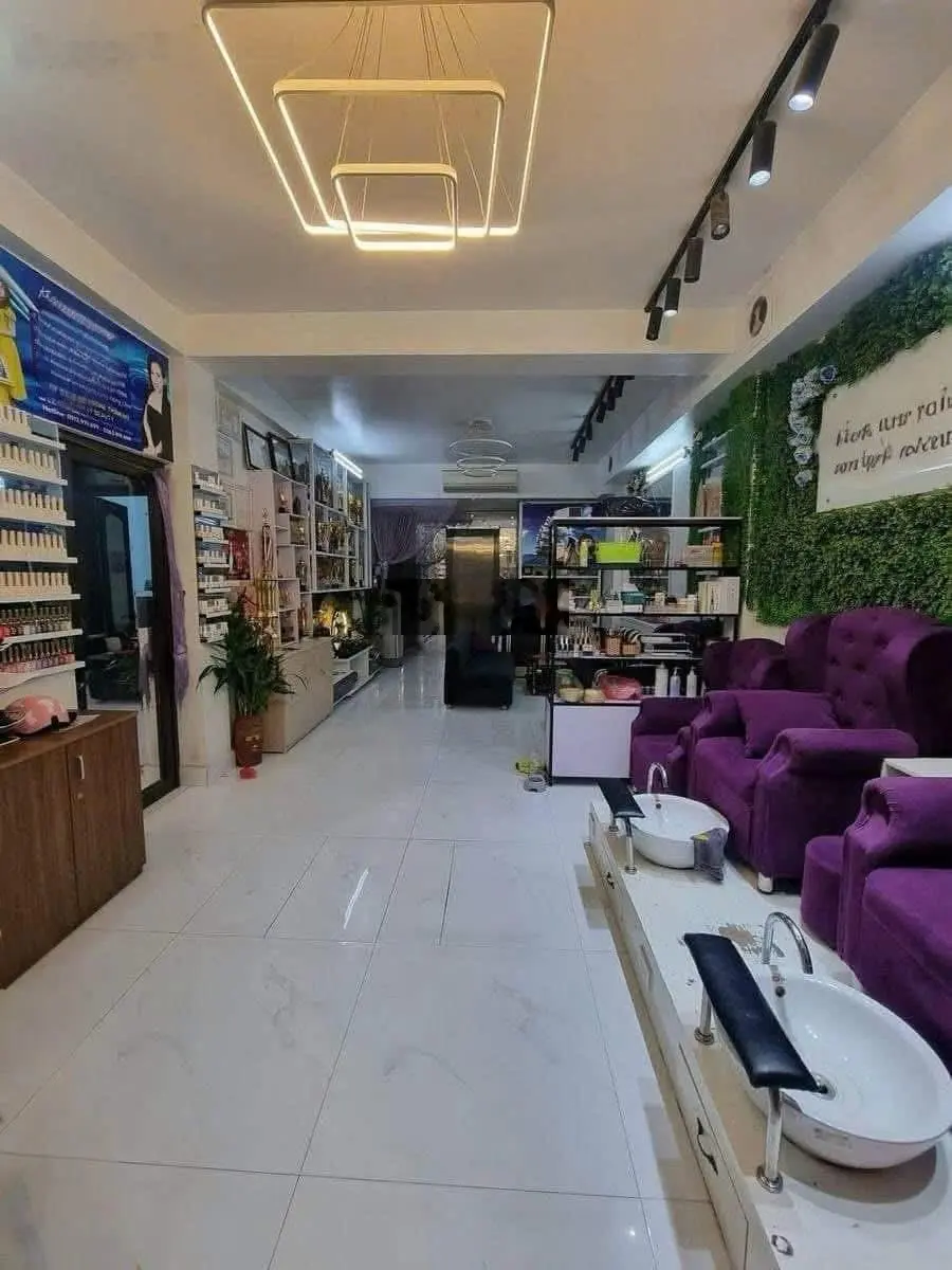 Bán nhà Vĩnh Phúc Ba Đình, 54m2 6 tầng ngõ 3 ô tô tránh vỉa hè rộng giá 22 tỷ gia đình cần bán