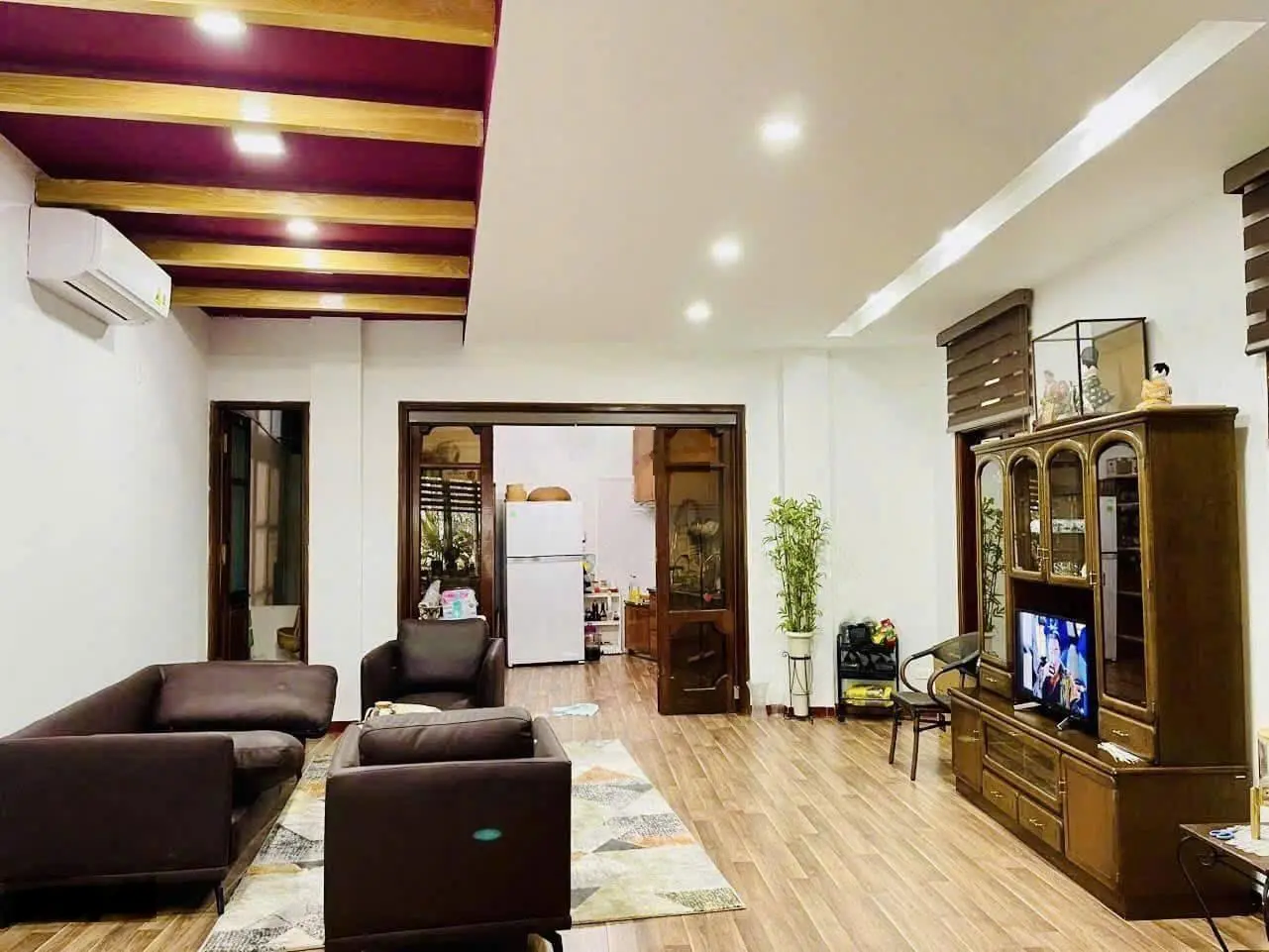 Phân Lô Tướng Công An, Hoàng Quốc Việt Phạm Văn Đồng, 62m2,MT 20m, 3 Thoáng, Vỉa hè 19 tỷ
