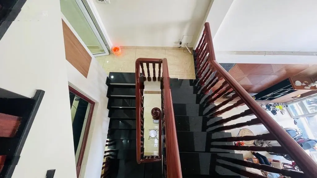 Bán nhà 5 tầng, 4 x 14 khu bên sông, hiệp bình chánh, thủ đức, nhỉnh 9 tỷ.