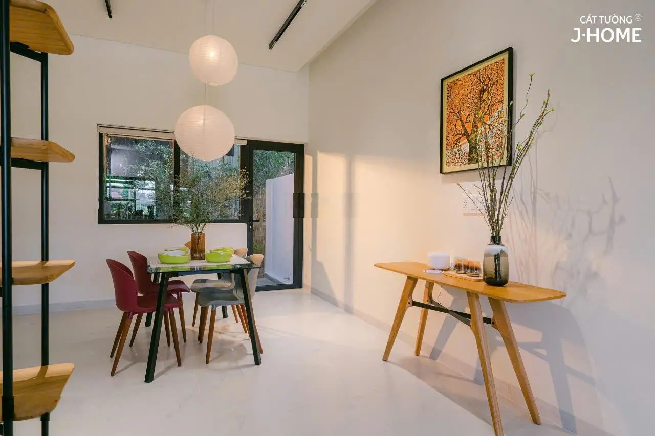 Nhà 3 Tầng TP Thuận An, Bình Dương giá 3,3 tỷ. hoàn thiện 100% sổ sẳn. khu an ninh
