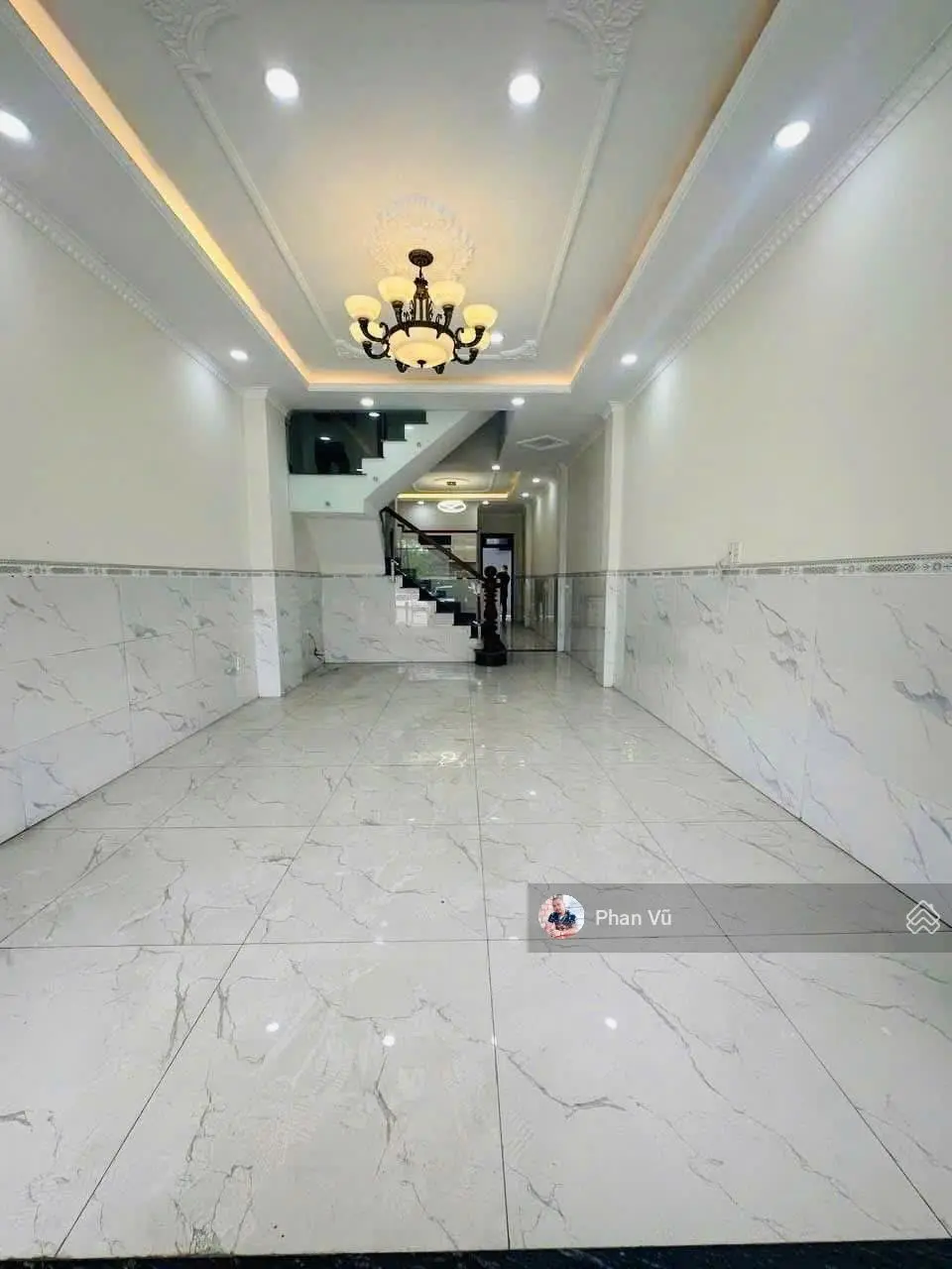 Bán nhà mặt tiền Nguyễn Thị Khắp, Dĩ An, 5,5 tỷ, 80m2, 4PN, 4WC, LH: 0909.290.286