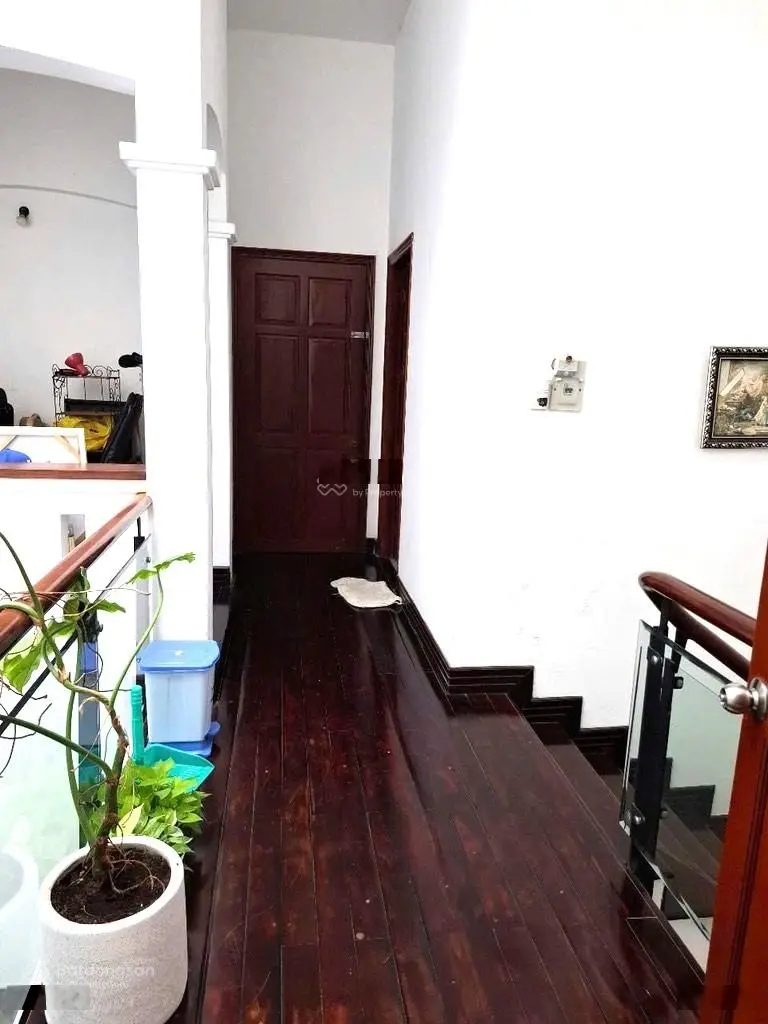 Bán biệt thự ngay nhà ga t3 - tân bình - dt 151m - 3 tầng btct -ngang hiếm 7m - đường nhựa thông
