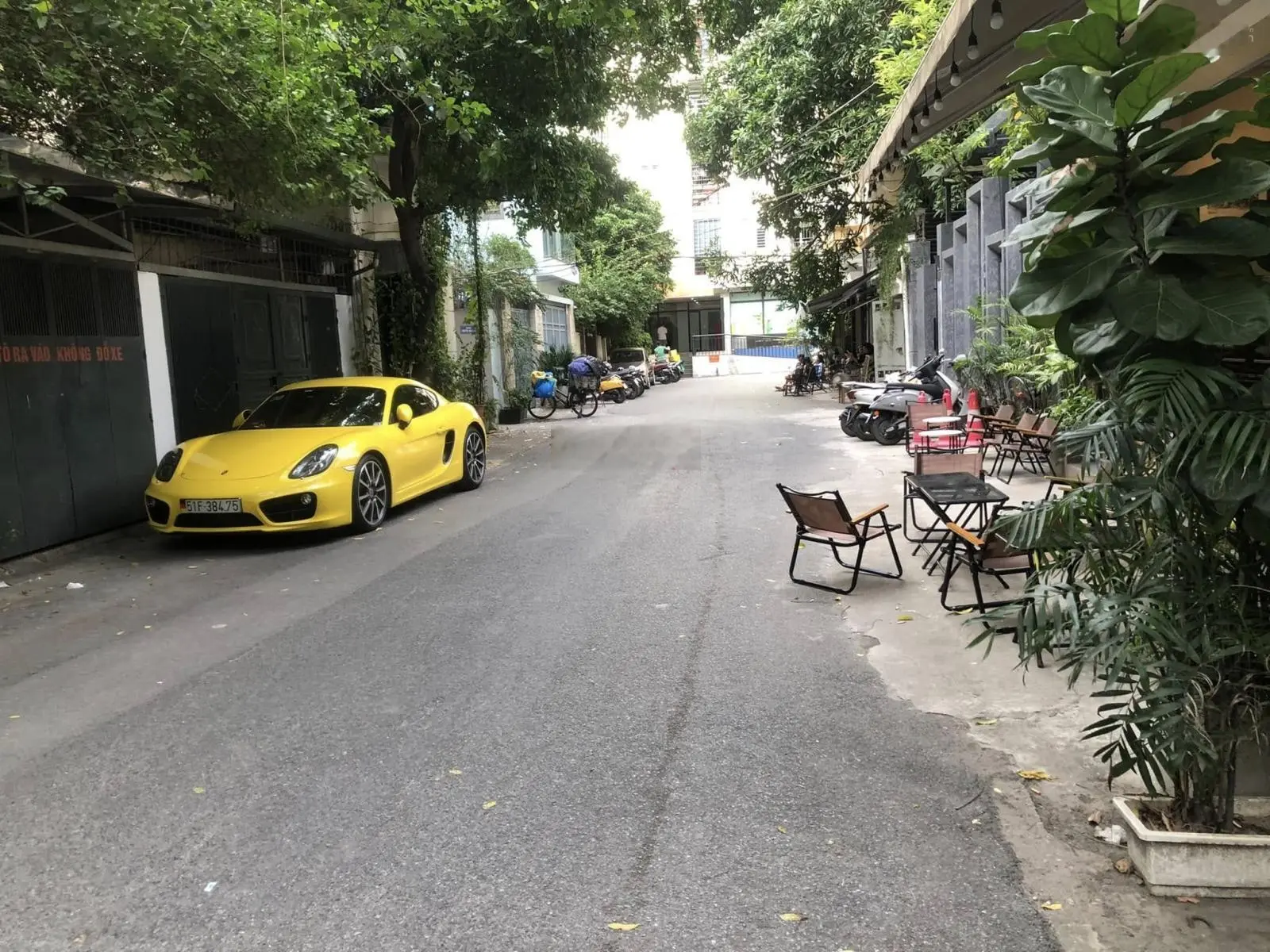 Chính chủ bán nhà phân lô 4 tầng ngõ 135 Đội Cấn, kinh doanh, ô tô tránh Ba Đình