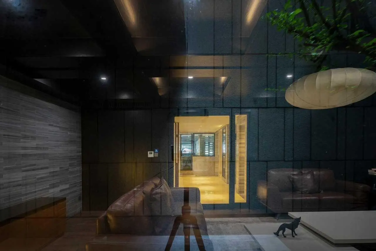 Biệt thự Nguyễn Văn Trỗi - DT: 10.4x21.5m CN: 226m2 - giá chỉ 25 tỷ (~120 tr/m2)