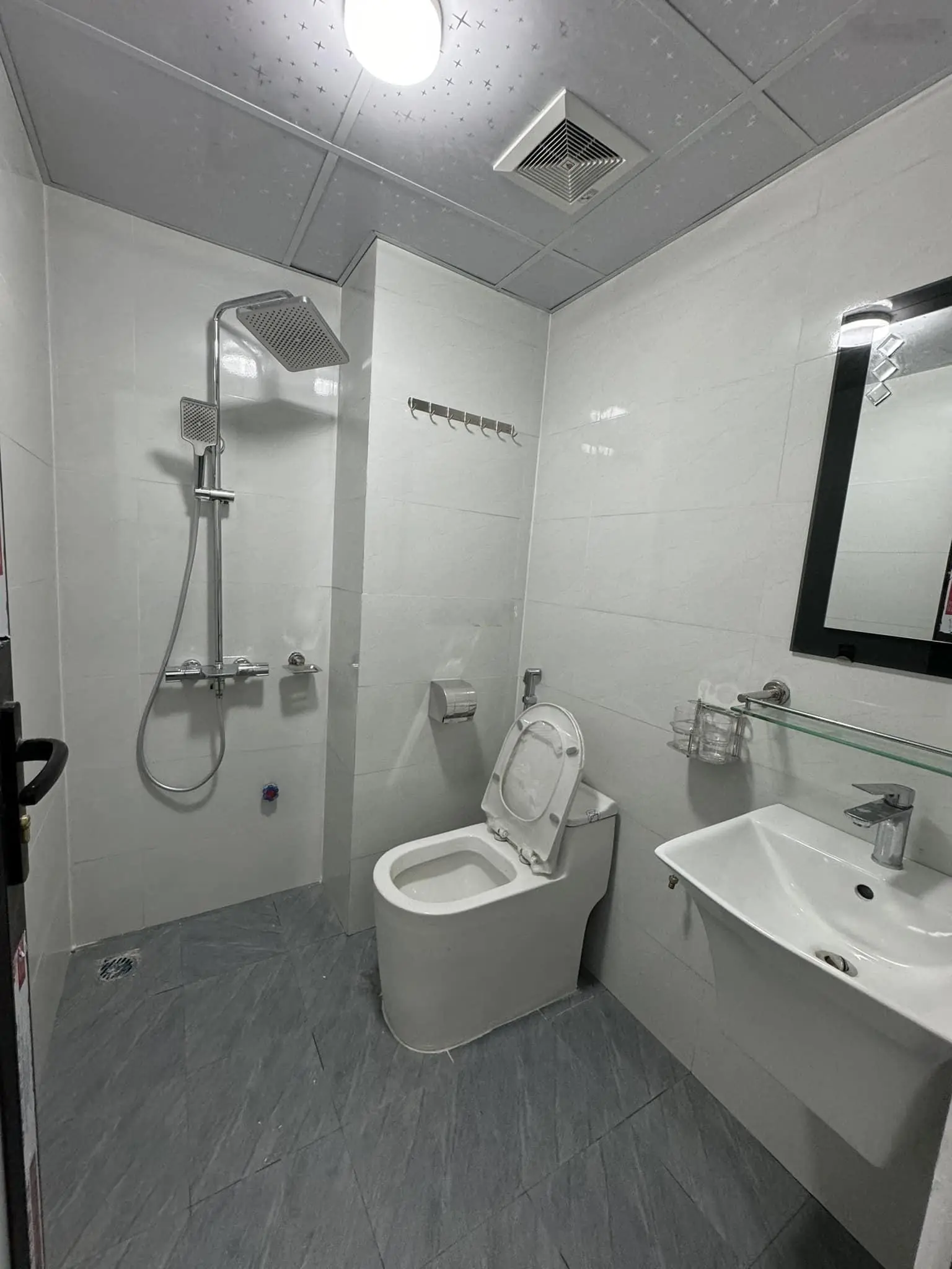 Kinh doanh - ôtô - Phố Nguyễn Khang, tòa căn hộ apartment 9 tầng, 14 căn hộ, 100m2, MT 6m, 34 tỷ