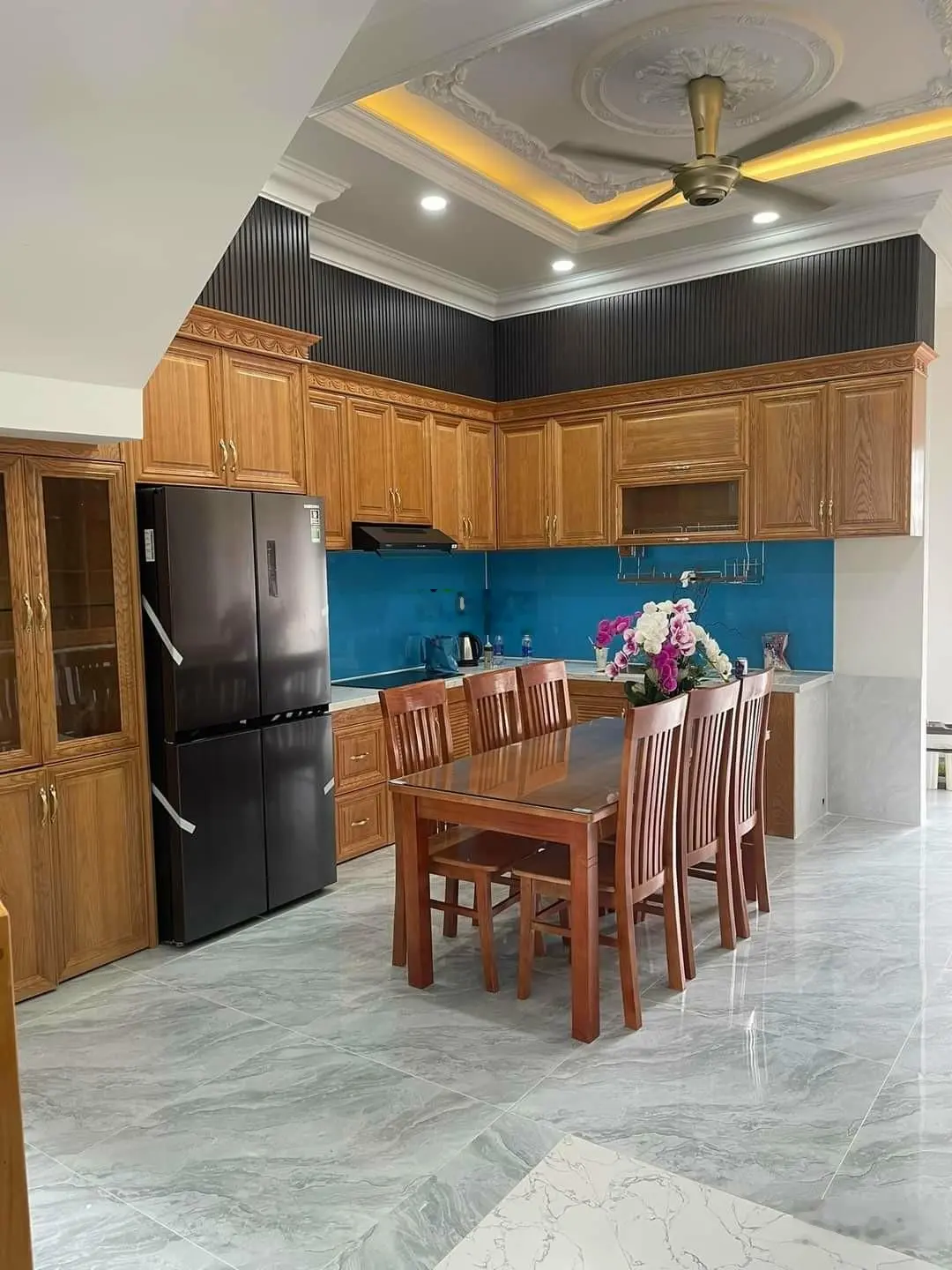 Cần bán căn nhà trong KDC có đầy đủ nội thất, chính chủ bao sang tên trong ngày