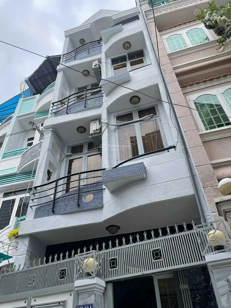 Bán nhà Lê Quang Định nhà 4x12m nhà trệt 3 lầu ST nhà tổng 5 phòng giá trên 7 tỷ