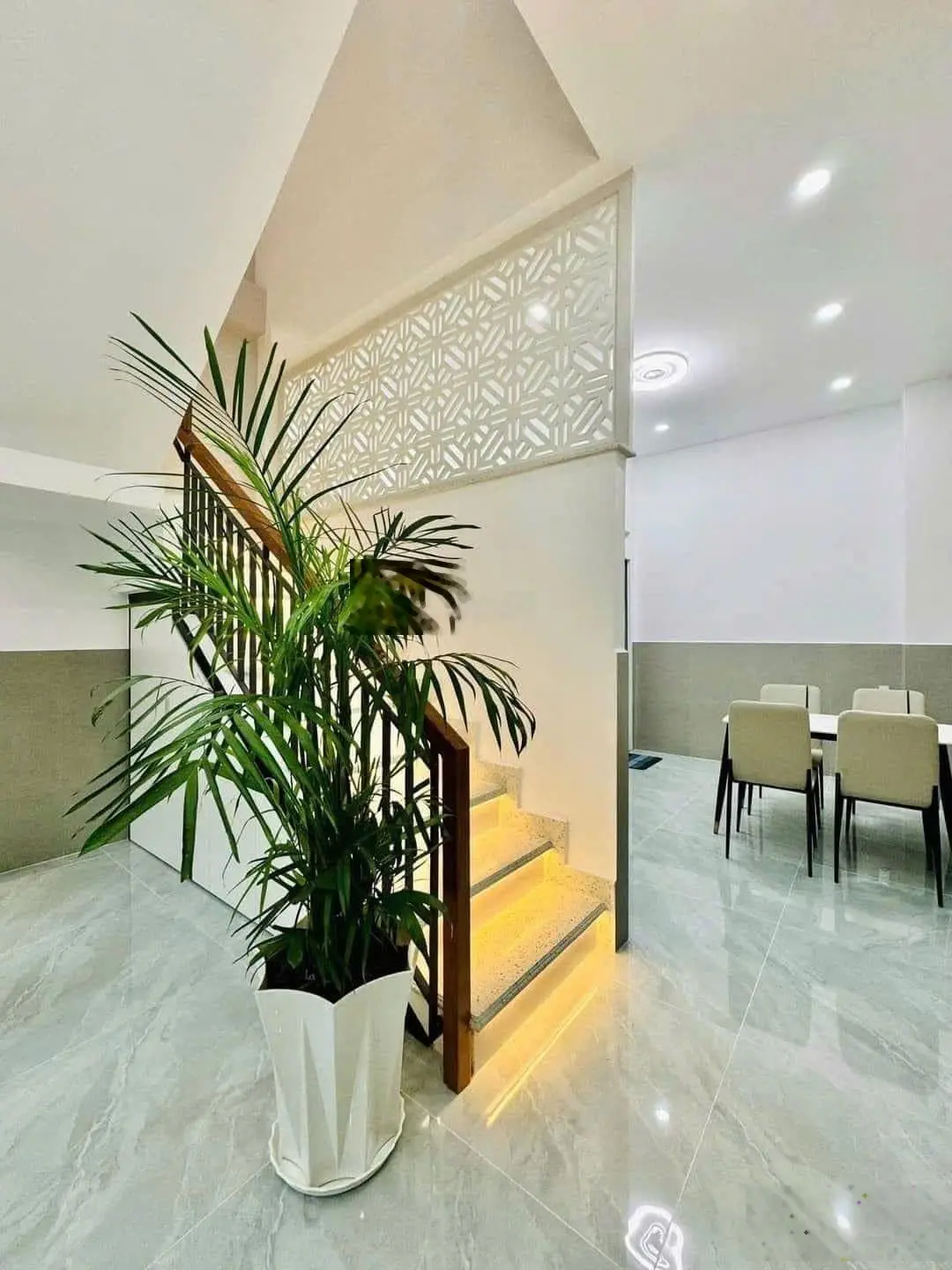 Tặng full nội thất cho KH mua nhanh! Đặng Văn Sâm, Phường 9, Phú Nhuận. DT 52m2. HĐT 15TR Giá 3tỷ