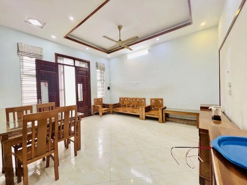 Bán nhà Đại Đồng 40m 5 tầng mt6.3m tương lai oto vào nhà giá 5.35 tỷ