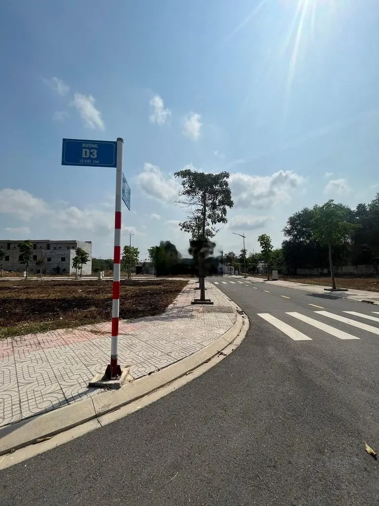 Bán Lô Đất TT Bến Lức. 880tr/100m2. Sổ riêng. Ngay chợ Thuận Đạo