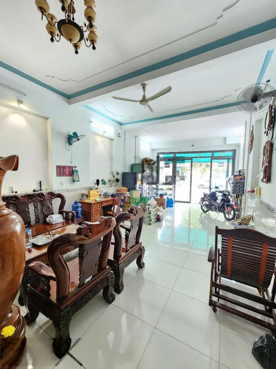 Bán nhà 1 trệt 1 lầu Tum MT đường Hai Bà Trưng buôn bán sầm uất P.đông Hòa Tp Dĩ An