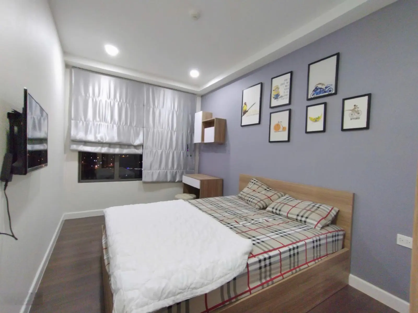 Bán căn hộ 2PN The Sun Avenue giá 4,4 tỷ đầy đủ nội thất -LH: 0901 364 ***