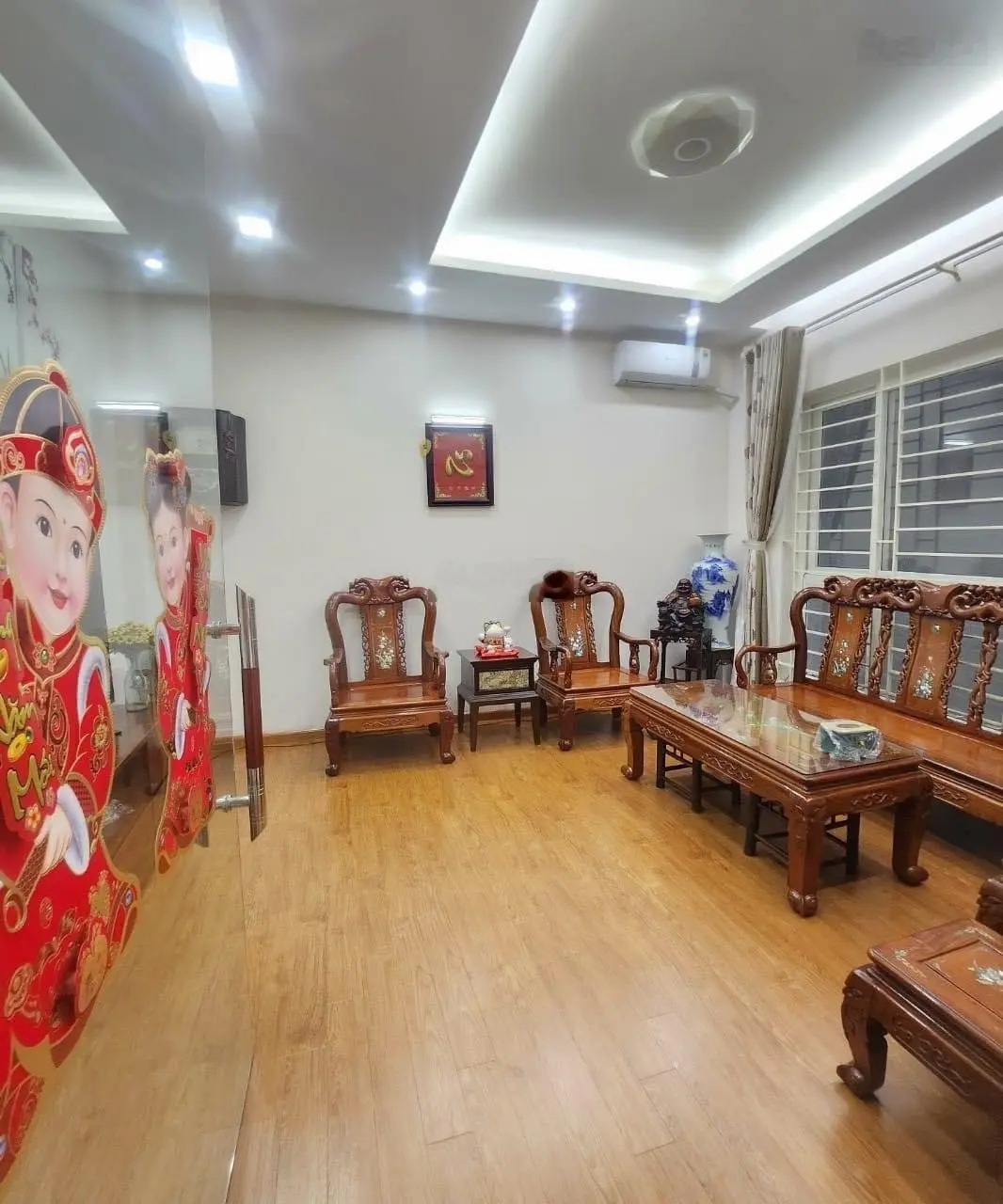 Đây rồi! Nhà đẹp ở ngay 57m2 - 5 tầng - MT 4m - Lạc Long Quân, Tây Hồ - 50m ô tô tránh - chỉ 7.2 tỷ