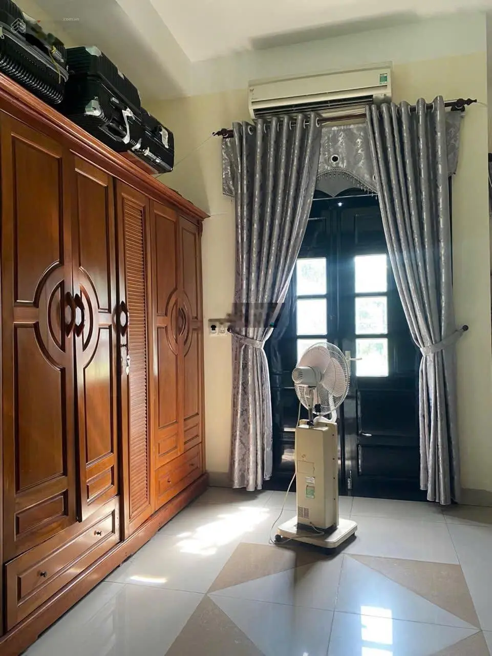Bán nhà 3 tầng 2 mặt tiền đường Lê Thanh Nghị, Hòa Cường Bắc, Hải Châu. Gần 30/4