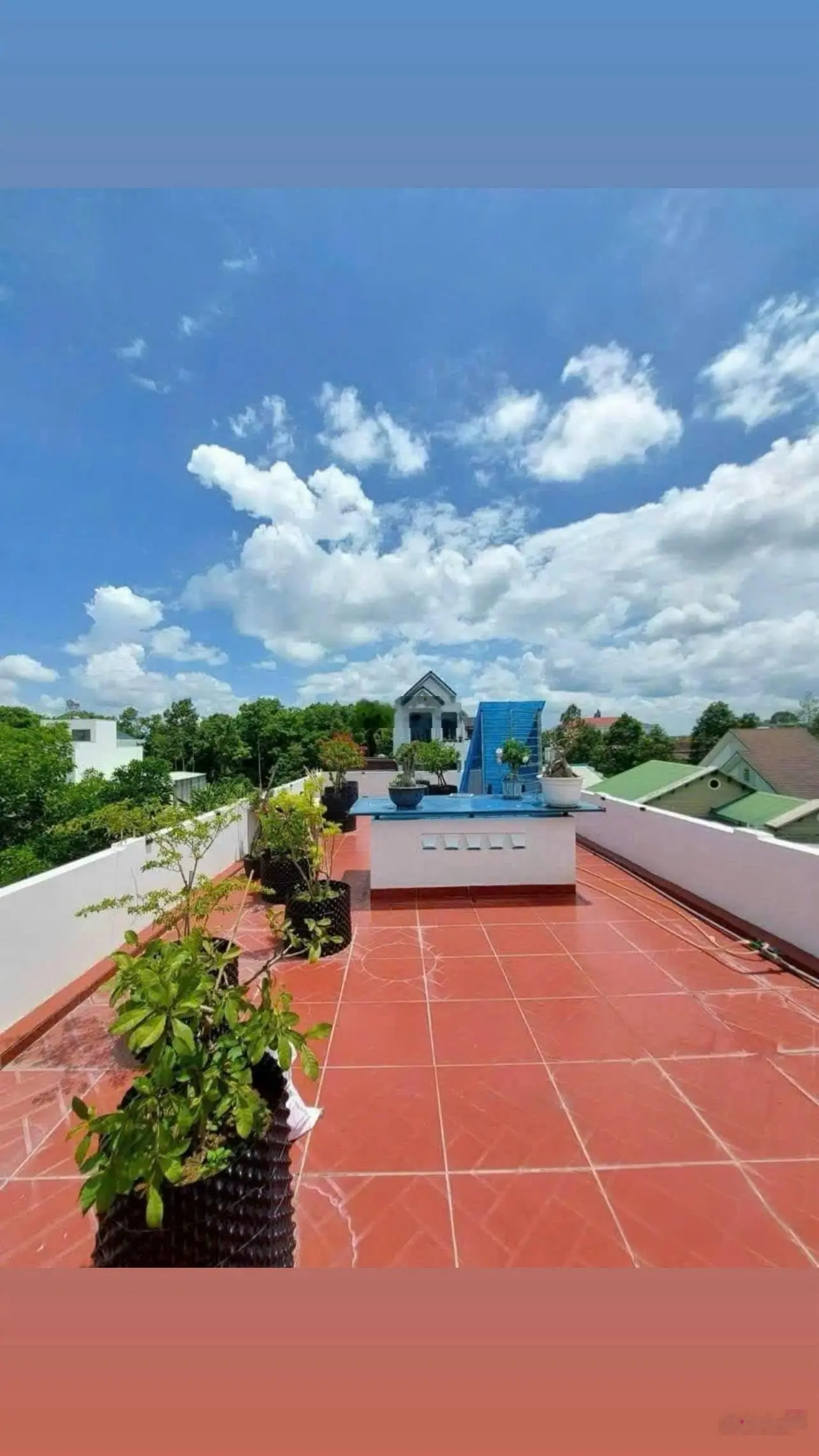 Anh trai cần tiền xoay vốn nên bán gấp căn ngay mặt tiền đường Hoàng Phan Thái 100m2, 1tỷ250