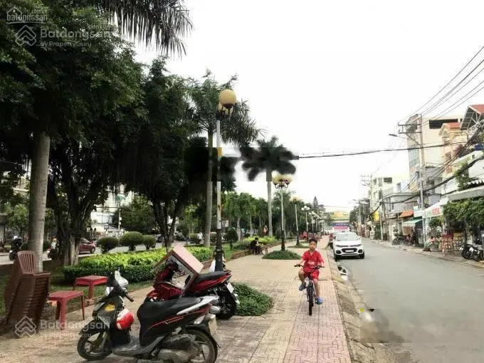Bán gấp nhà mặt phố 1 trệt, 1 lầu, 50.62m2 Đường Lưu Chí Hiếu, Tây Thạnh, Tân Phú, 9 tỷ.