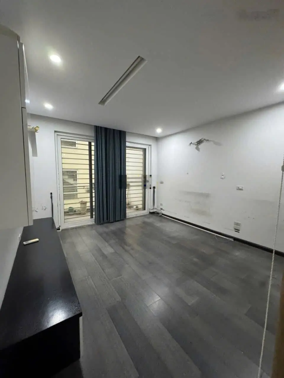 Phố nhật linh lang - ô tô tránh - 1 nhà ra phố - phân lô vip ba đình - kinh doanh 24/7 - 31.5 tỷ.